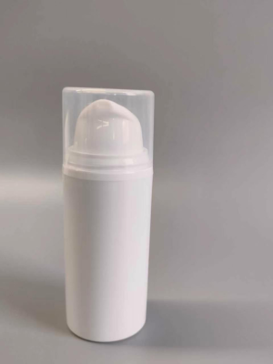 30ml White Airless Pump Bottle – Angled Pump Present your skincare products in a clean and professional package with our 30ml White Airless Pump Bottle. Designed with a sleek cylindrical body, distinctive angled pump actuator and transparent protective cap, this bottle offers a modern and sophisticated look for beauty and personal-care products. The airless dispensing design allows controlled product delivery while helping to minimize direct exposure of the formulation to air. Its compact 30ml size makes it particularly suitable for concentrated and premium skincare formulations. Ideal for serums, facial treatments, creams, moisturizers, lotions, emulsions and other skincare formulations. Product details Capacity: 30ml Colour: White Type: Airless Pump Bottle Pump Style: Angled/Sloped Pump Cap: Clear Protective Cap Shape: Cylindrical Application: Skincare & Cosmetics Suitable for: Serums, creams, lotions, moisturizers, emulsions and treatment products Material: Plastic Website category Packaging → Bottles → Airless Bottles → 30ml Airless Bottles Filters: Capacity: 30ml Colour: White Type: Airless Pump: Angled Pump Application: Skincare / Cosmetics SEO title 30ml White Airless Pump Bottle with Clear Cap | Cosmetic Packaging